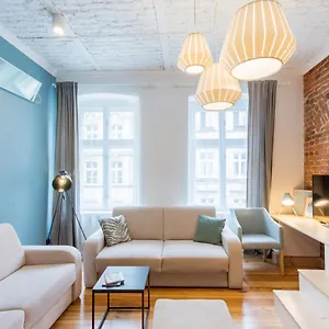 Rynek Stare Miasto 5a - Klima Netflix Apartament